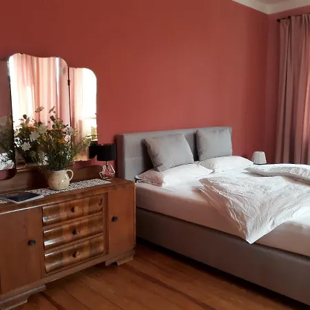 Bed & Breakfast Emmas *