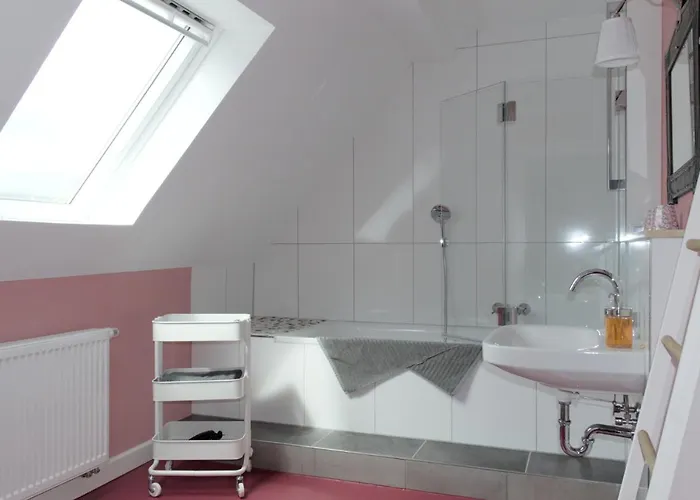 Bed & Breakfast Emmas 3*